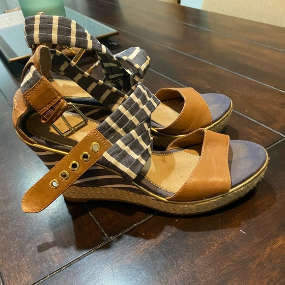 Sperry Wedge Heels - Picture 1 of 6